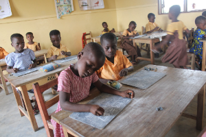 【POP活動】完成したガーナの小学校　現在の様子