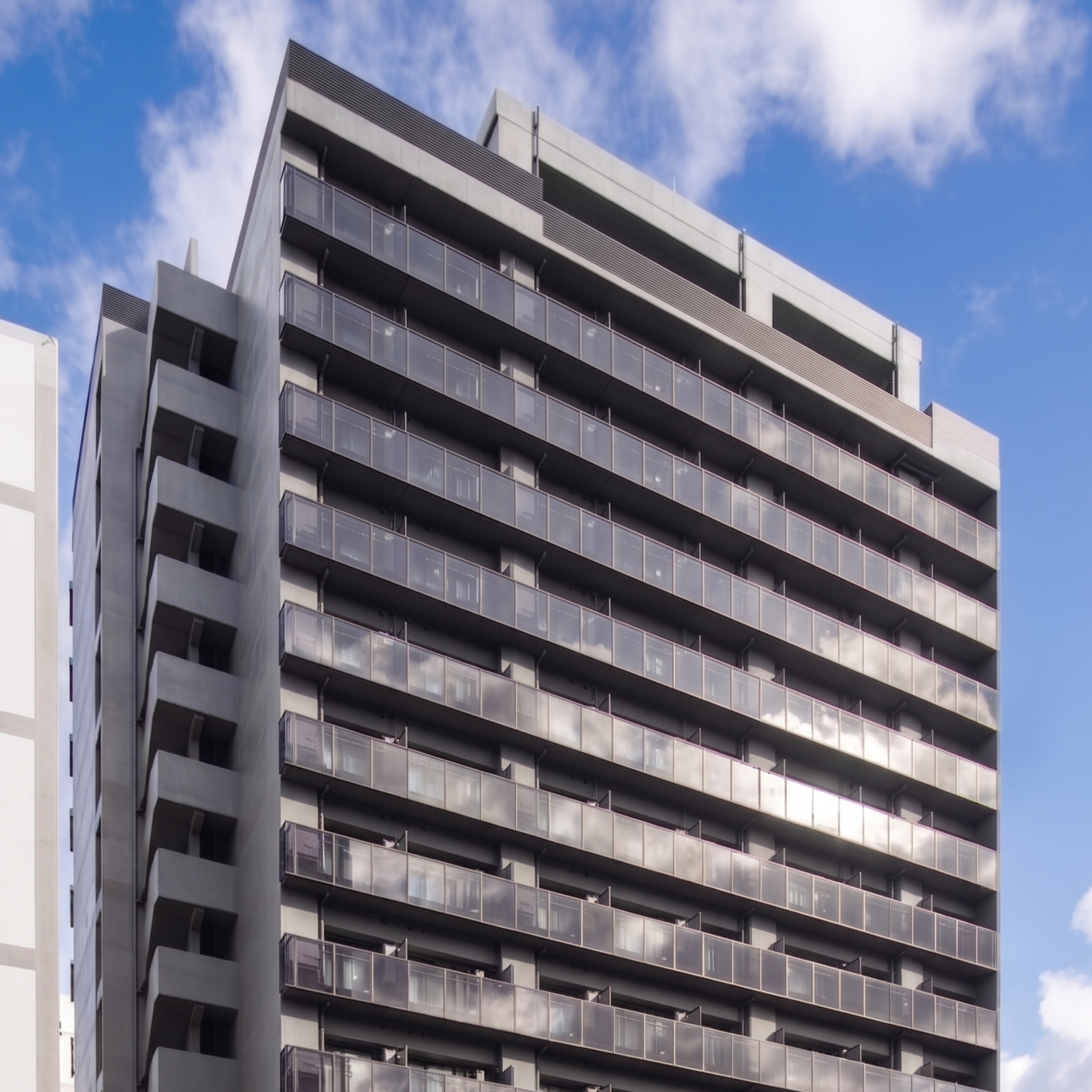 Apartment Hotel 11 Shinimamiya 3